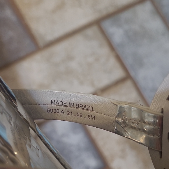 Tory Burch Metallic Silver Logo Thong Sandals - Picture 4 of 5